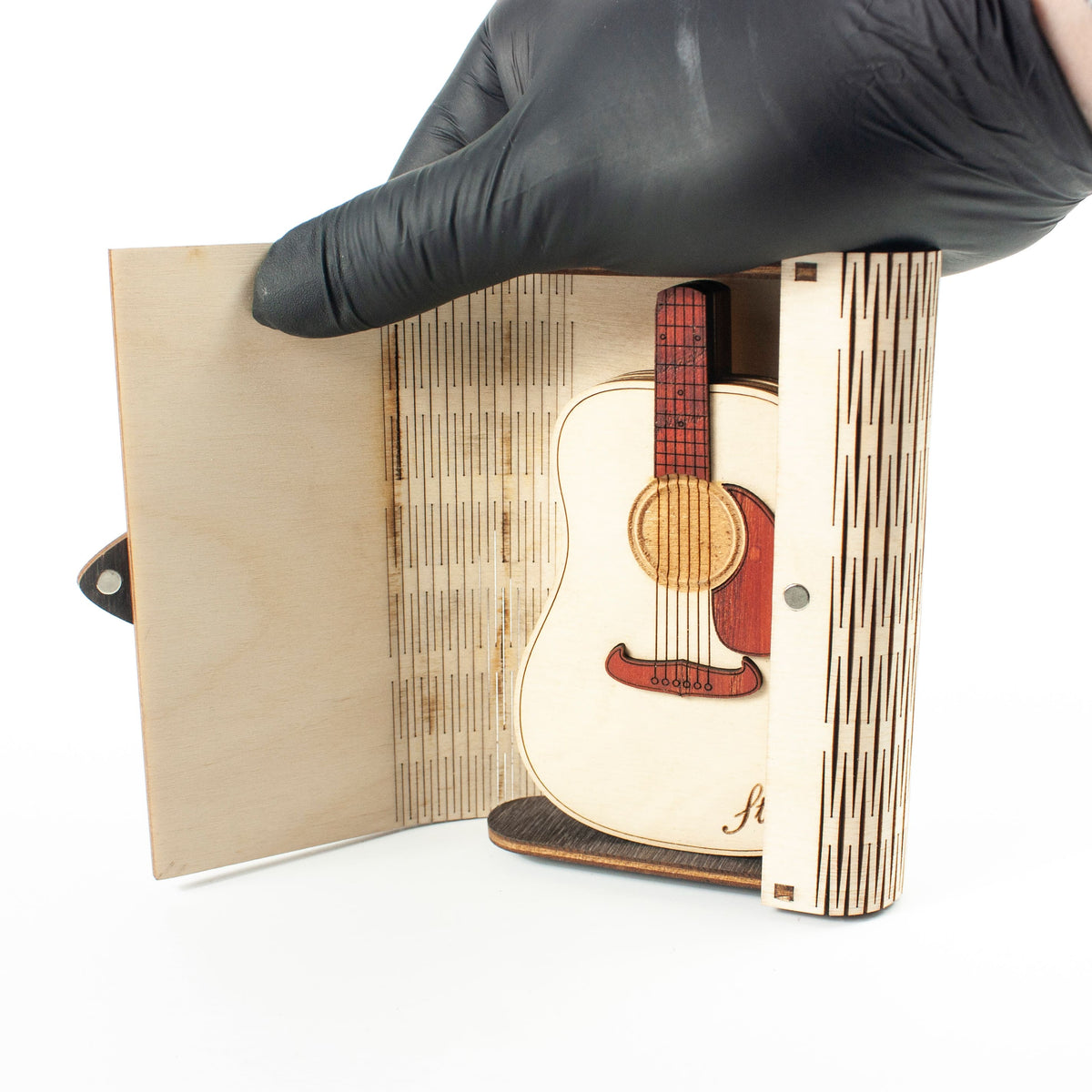 Fender Acoustic Guitar-Shaped Box For Picks (White)