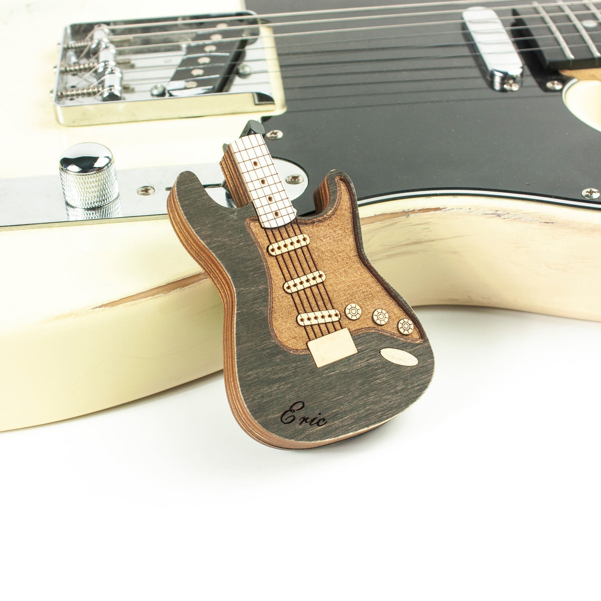Fender Stratocaster Electric Guitar-Shaped Box For Picks (Grey)