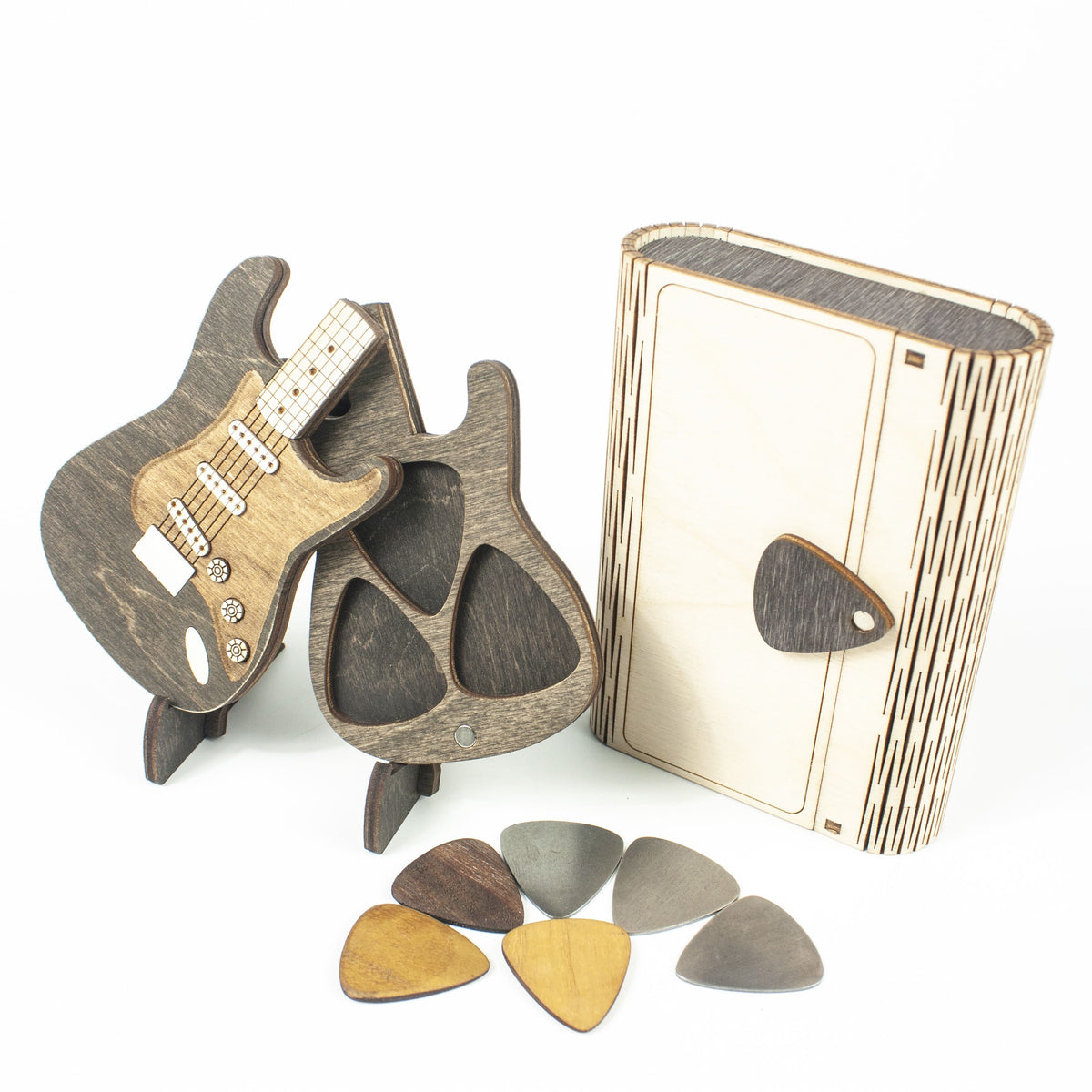 #pack_Guitar + gift box + 3 steel picks + 3 wood picks