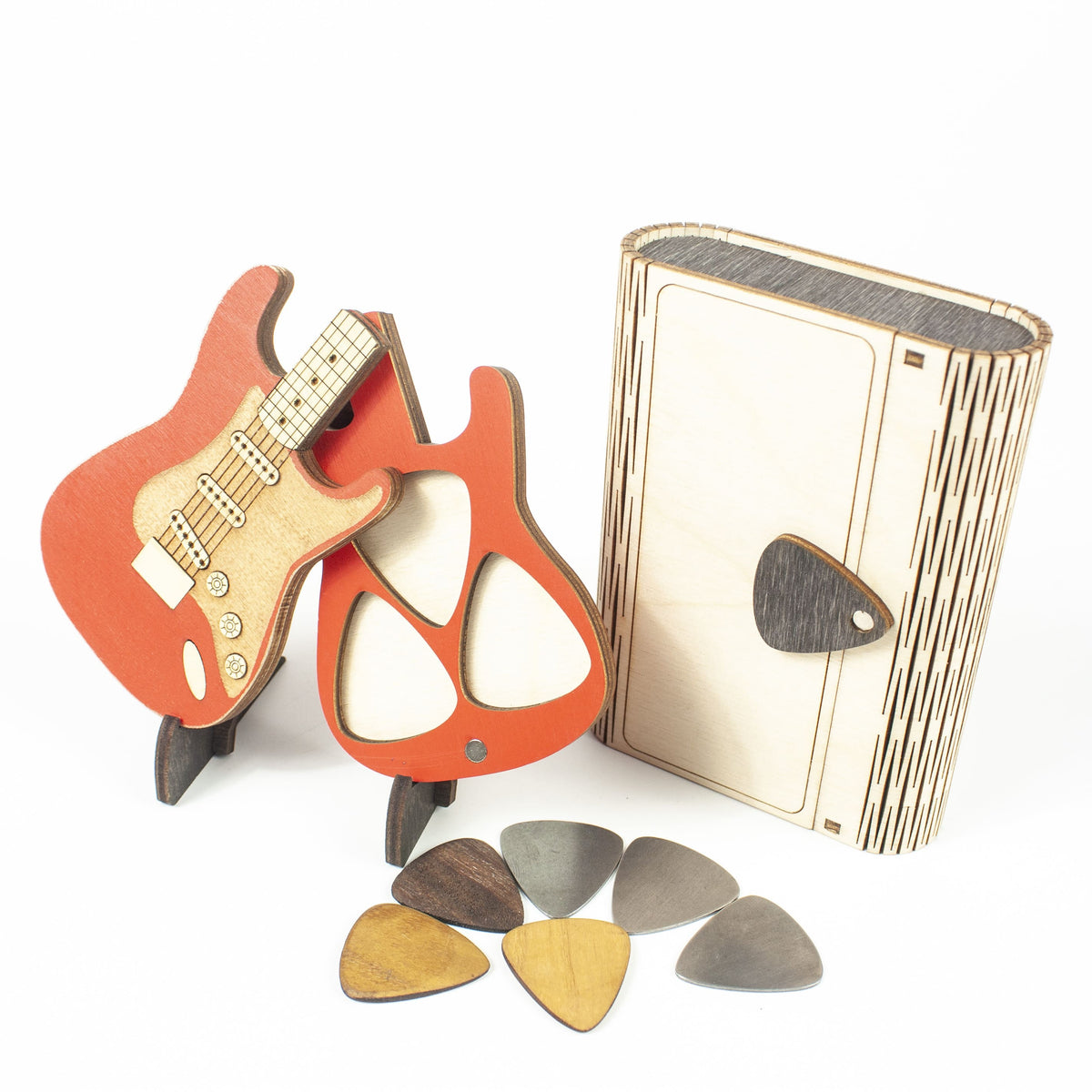 #pack_Guitar + gift box + 3 steel picks + 3 wood picks